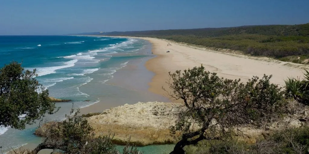 Main Beach na wyspie Stradbroke, południowy Queensland, Australia